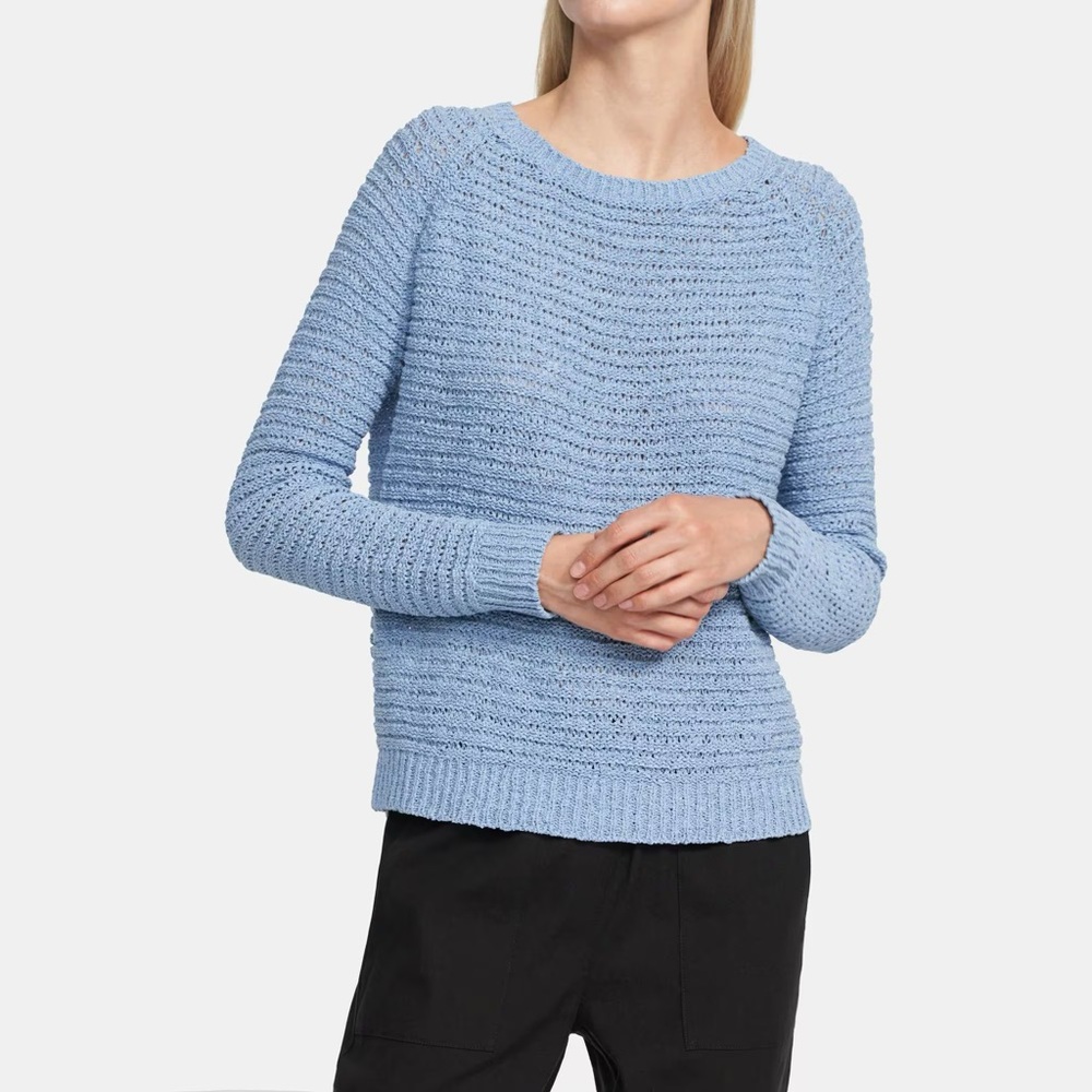 Theory. Raglan boatneck sweater. Pale Periwinkle sughero.